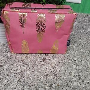 Cosmetic bag